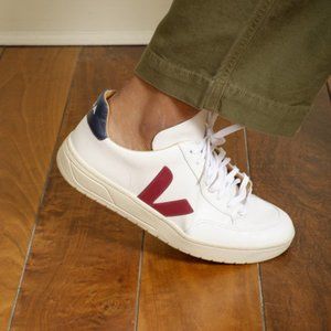 Veja V-12 women’s 8